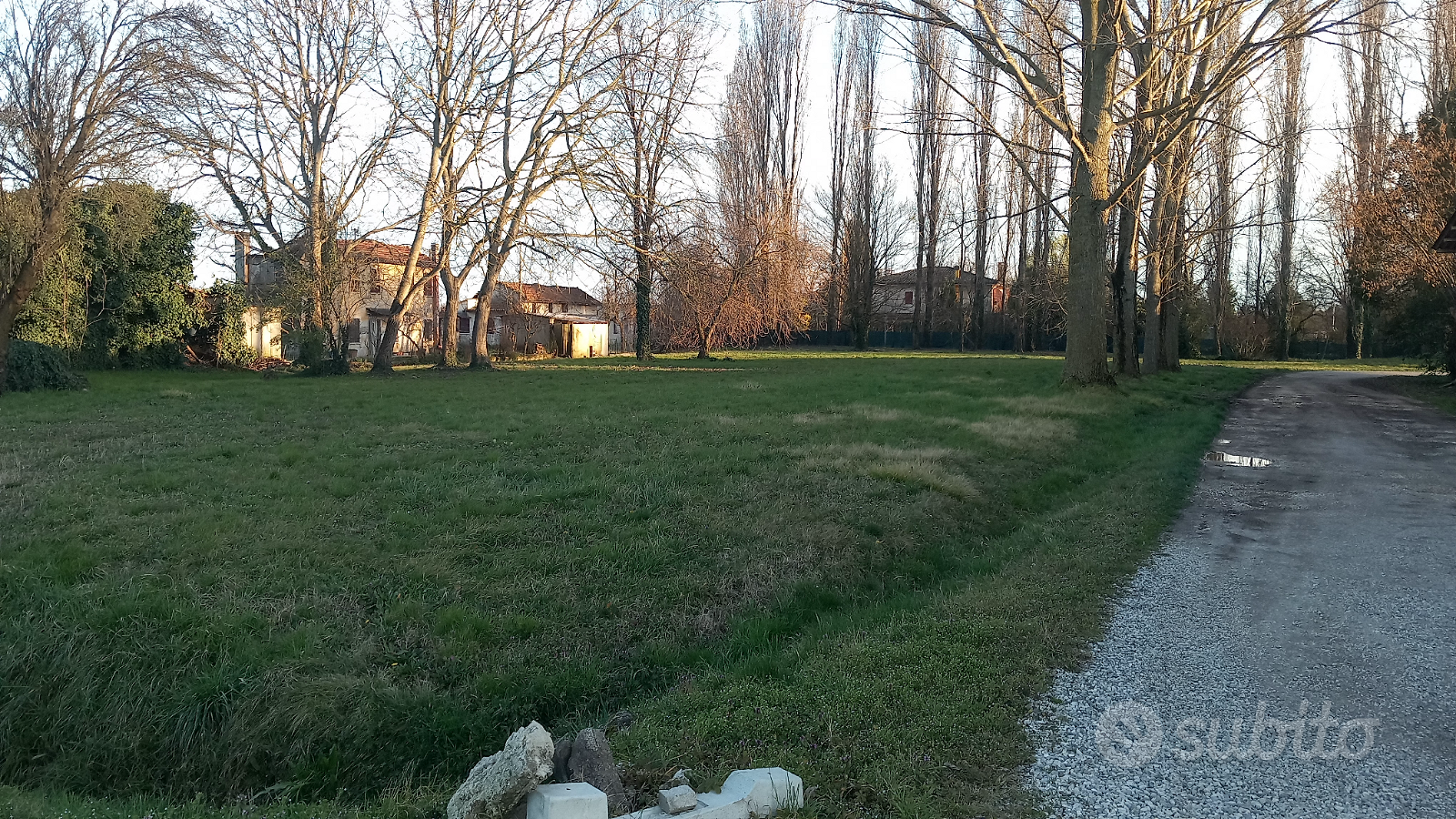 Rustico con terreno - Vista 2