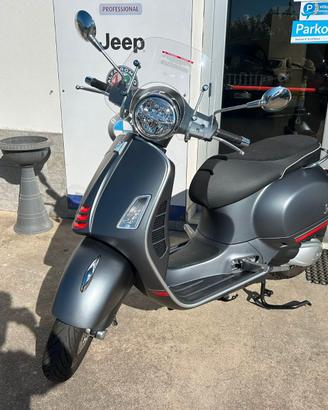 Piaggio Vespa GTS 300 – 2022 – solo 3.000 km
