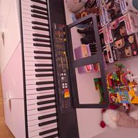 Pianola Yamaha PSR-F52