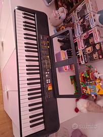 Pianola Yamaha PSR-F52