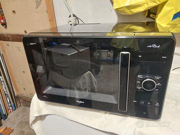 Microonde Whirlpool tutto perfetta pari al nuovo. 