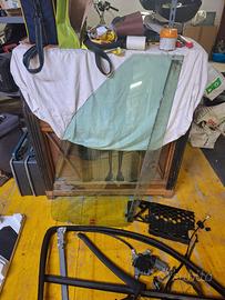 Elementi Portiera destra Clio2
