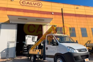 Iveco Daily piattaforma aerea 18 m