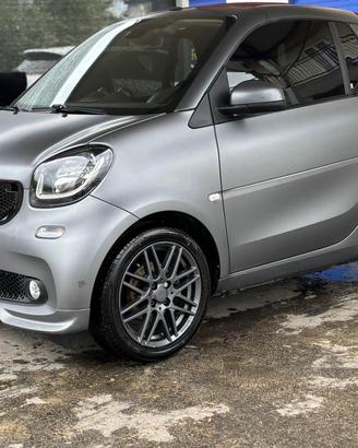 Smart 0.9 Brabus Cabrio (Allestimento)