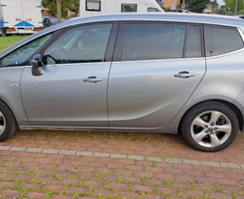 Opel zafira tourer 1.6 diesel km 220000 anno 2014