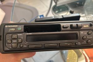 Autoradio Pioneer modello KEH-2400R