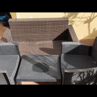 set due poltrone divanetto e tavolino buono stato
