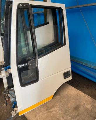 Sportello Iveco eurocargo