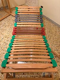 Letto con doghe regolabili