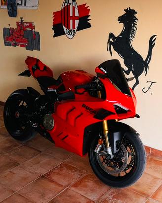 Ducati panigale v4s 2024 garanzia fino al 2028