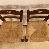 Sgabelli in legno massello con schienale