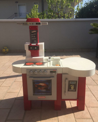 Cucina giocattolo