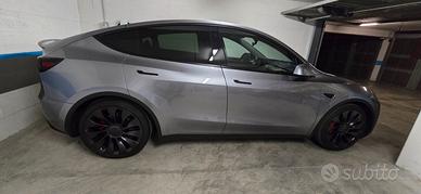 TESLA MODEL Y PERFORMANCE KM 8900