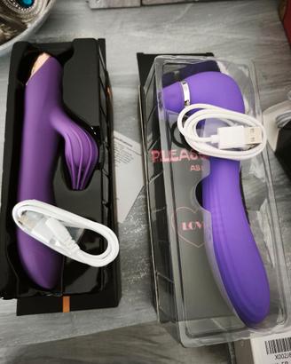 Dildo succhia clitoride