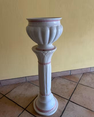 Colonna porta fiori
