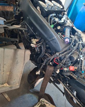 ricambi yamaha r1 2005