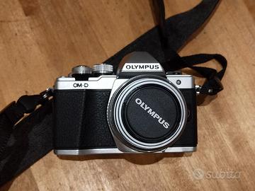 Macchina fotografica Olympus omd em 10 mark II