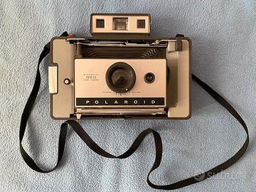 Polaroid automatic 320 land camera