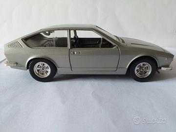 Burago 0136 hat a.r. alfetta gt 1.8 1974 1.24