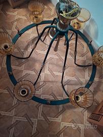 Lampadario in ferro battuto