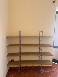 Scaffale/Libreria a 4 ripiani