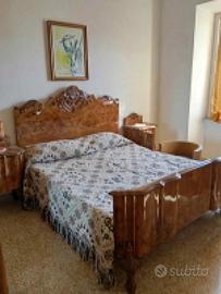 Camera da letto matr. completa in legno massello