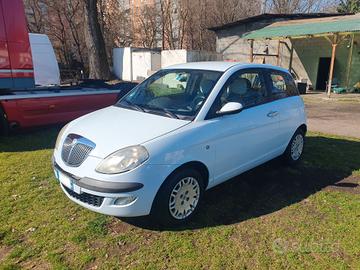 Lancia Ypsilon 1.2 Argento