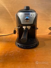 macchina caffè de longhi