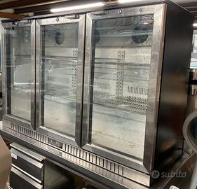 Vetrinetta a 3 ante refrigerata