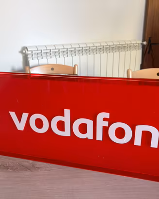 Insegna vodafone