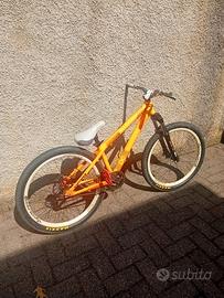 bici dirt commencal