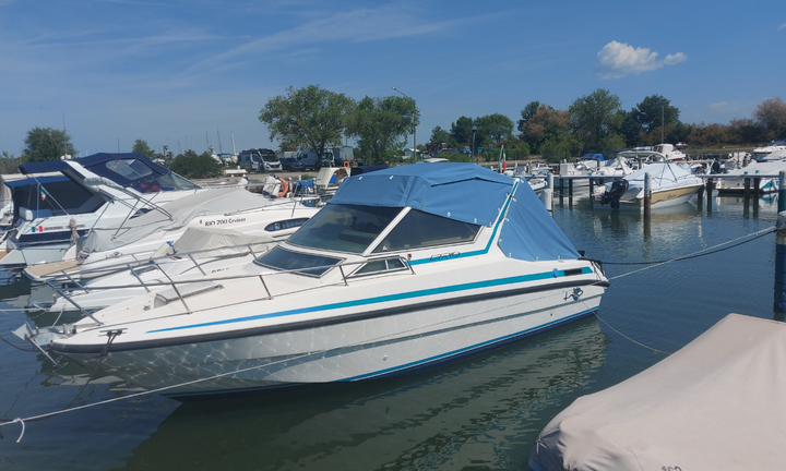 Rio 750cabin con fuoribordo