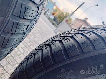 Pneumatici invernali 215/55 R17