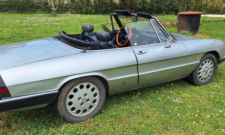 Alfa Romeo Spider