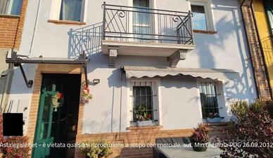 Immobile in asta di 280 m² con 3 locali e box auto
