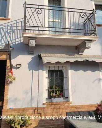 Immobile in asta di 280 m² con 3 locali e box auto