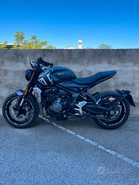 Triumph Trident 660