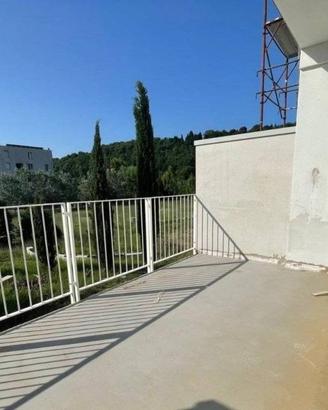 Villetta a schiera di 150 m² con 4 locali e box au