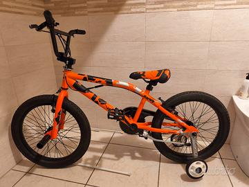 BMX praticamente nuova