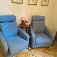 coppia poltrone di poltrone e sofà 