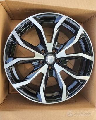 Cerchi Nuovi 17 Mercedes classe A B C E Cla Gla