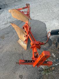 A220 - Aratro Biagioli AX180 reversibile