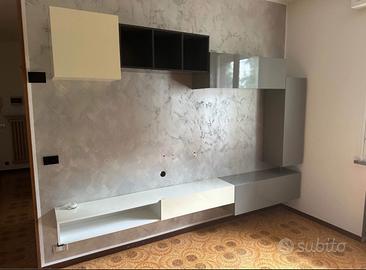 Parete attrezzata componibile