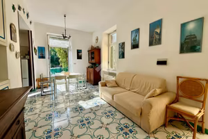 3 LOCALI A ISCHIA