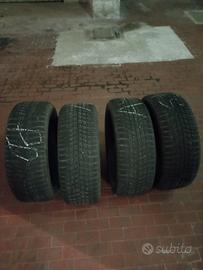 Gomme invernali 215/55 R17 