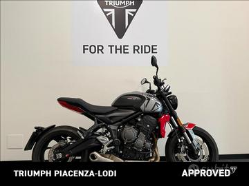 TRIUMPH Trident 660