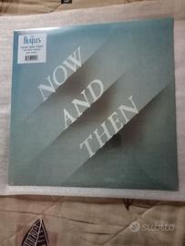 BEATLES NOW AND THEN 12’’ VINILE ROSSO