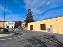 locale-commerciale-ampie-vetrine
