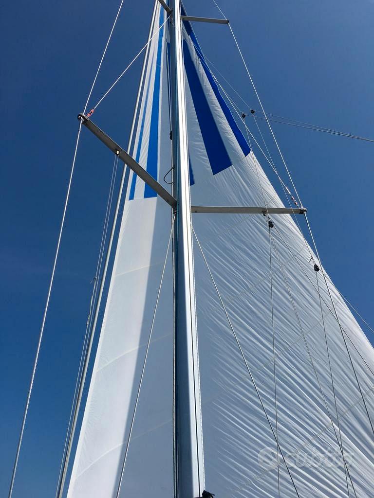 SUN ODYSSEY 32 (JEANNEAU) — View photo 1