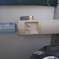 Dispenser distributore acqua calda e fredda